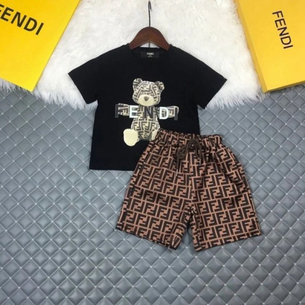 フェンディブランドキッズスーツかわいいFendiロゴ半袖tシャツ半ズボン2点セット男の子女の子やわらか純綿 夏服 上下セット