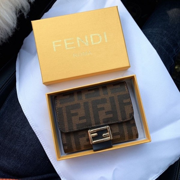 FENDI三つ折り財布ブランドパロディ風シンプル収納ウォレットお金入れ カード入れ財布レディース メンズ 小さい財布ブランドフェンディ短財布