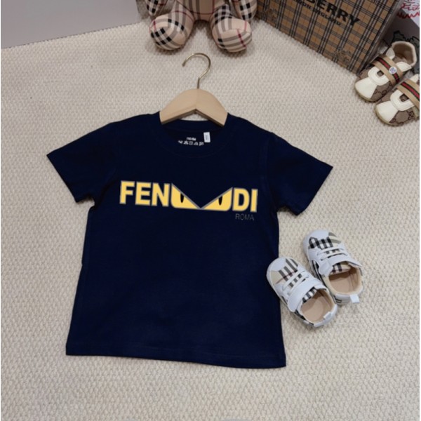 Fendi フェンディハイブランドペア揃い半袖tシャツ 男女兼用 韓国 パチモン 子供tシャツ 上着Tシャツ 90¬160CM カットソー ペアカップルtシャツ ユニセック ブランド トップス S¬3XL