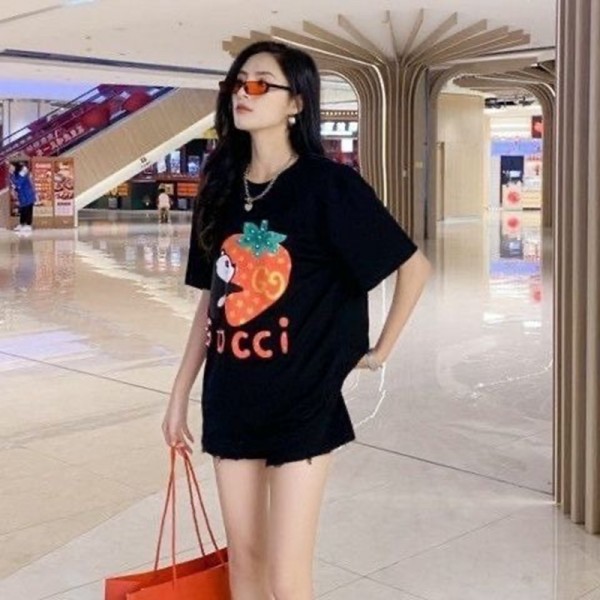 Gucci グッチブランドペアルックtシャツカットソー コピー ブランド子供tシャツ オーバーサイズ 韓国 男女兼用tシャツ大人の上質TシャツおしゃれS-3XL
