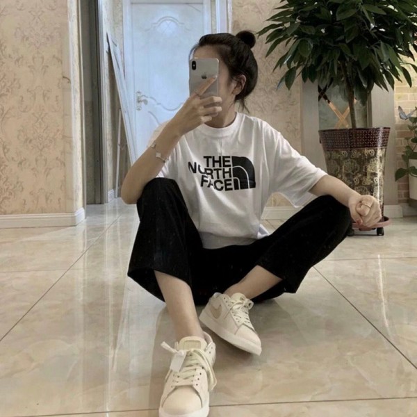 ザノースフェイス THE NORTH FACEブランド親子tシャツカットソー コピー夏 キッズtシャツブランドかわいい20代 30代40代  黒白tシャツ 激安パロディ大人の上質Tシャツ