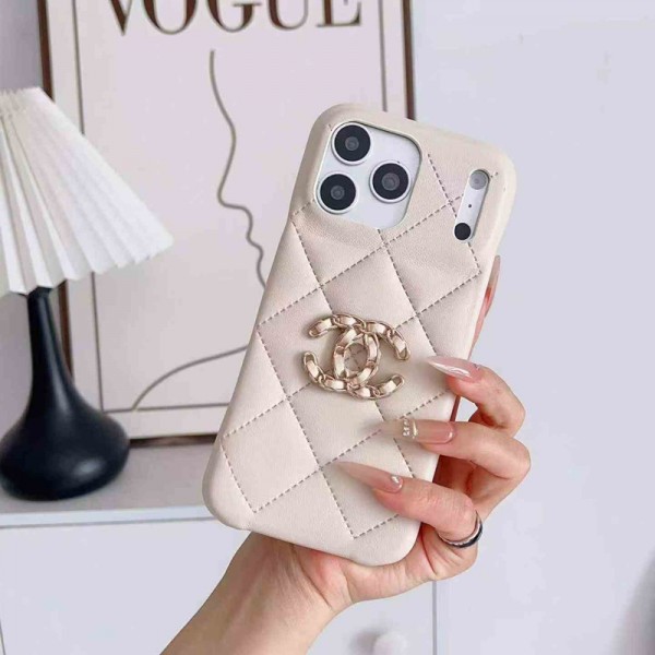 Chanel シャネルiphone18 ultra 17 air 16pro 15 plus 15 14 pro max ケース ハイブランド メンズブランド携帯ケーススマートフォンケースパロディ激安ブランド スマホショルダー アイフォン17 18 ultra 16 air 15 14 plus 17pro max 15