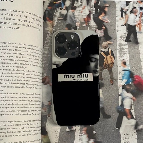 ミュウミュウ MiuMiu iphone18pro max 17 15 16ケース 人気ブランド 女子iphone 17 ultra 18 pro 17 pro max 16plus スマホケースストラップ ブランド携帯カバー手帳型スマホケースアイフォン17 15 16カバー格安