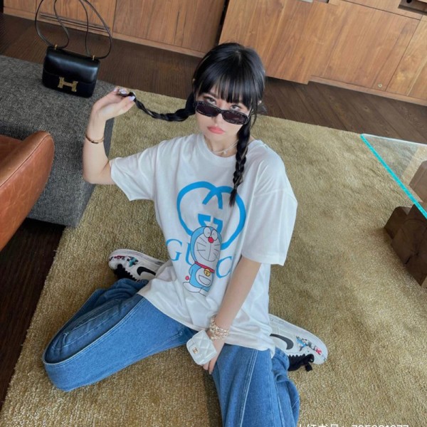 Gucci グッチブランド ドラえもん tシャツカットソー コピーTシャツカットソーペアカップル大人の上質Tシャツtシャツ ユニセック ブランド