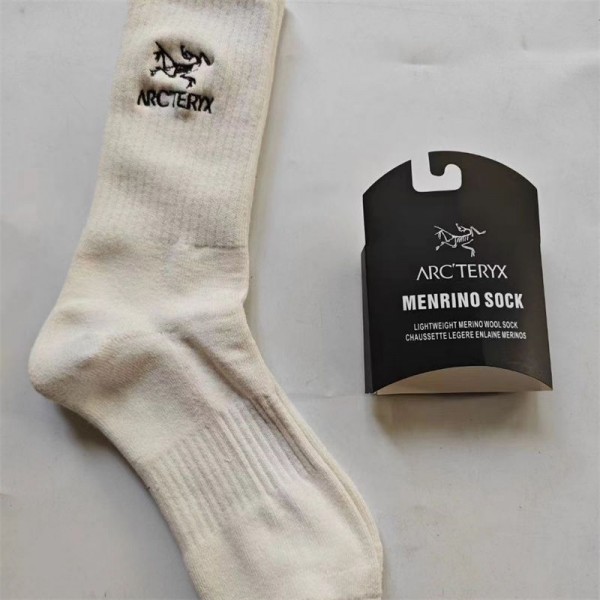 ARC'TERYX アークテリクスコットン 靴下 メンズ 通気性ブランドサッカーソックス 高品質浅口ソックス 女の子好き 韓国上質な コットン ソックス くつした