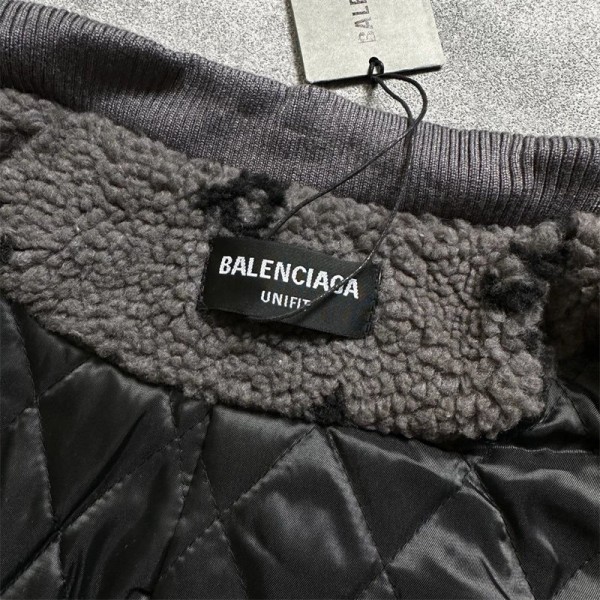 Balenciaga バレンシアガハイブランドボアジャケット メンズ フリースジャケット 立ち襟 切り替え M - XL ボアブルゾン カジュアル ゆったり ショートコート カジュアル 韓国ファッション ユニセックス 冬服 男女兼用 Balenciaga バレンシアガハイブランドボアジャケット メンズ フリースジャケット 立ち襟 切り替え M - XL ボアブルゾン カジュアル ゆったり ショートコート カジュアル 韓国ファッション ユニセックス 冬服 男女兼用