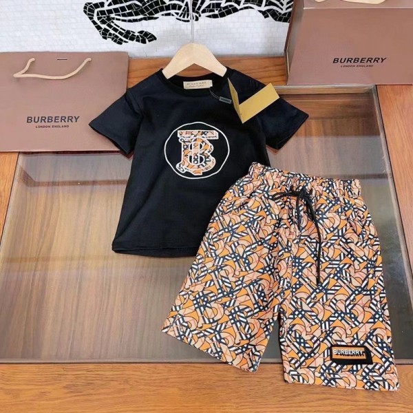 Burberry バーバリーブランド子供服 男の子 セットアップ 夏服 半袖 Tシャツ ハーフパンツ 半ズボン 上下セット 90-160CM 子供 ジャージ 上下セット 男の子 カジュアル 韓国 お洒落 チェック 男の子 半袖スウェット セットアップ 