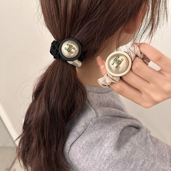 CELINE セリーヌ シュシュ ハイブランドヘアアクセサリー髪飾りブランドヘアバンドレディースブランド可愛いヘアバンドハイブランド存在感抜群 2色