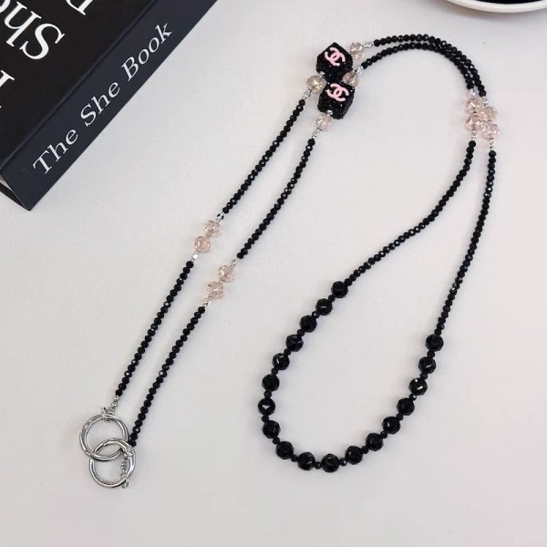 ブランドChanel スマホストラップ スマホ 手首 落下防止 シャネル携帯の紐 ハンドストラップ ハート 女の子 吊り下げペンダント装飾 落下防止 カラフルビーズ スマホ小物 全機種対応