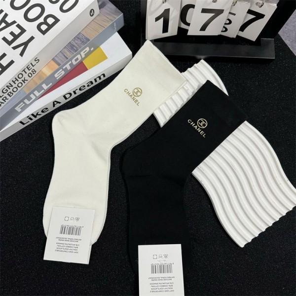 Chanel シャネルハイブランド ソックス 綿製レディース向け 靴下 かわいいブランド ストッキング 大人気浅口ソックス 女の子好き 韓国