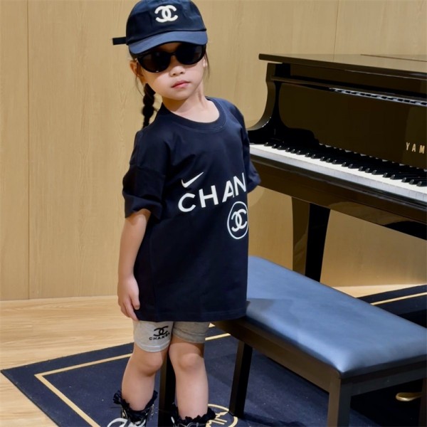 Chanel シャネルブランドCHANEL風 子供服 半袖Tシャツ+ショーツ セットアップ キッズ夏服 ブラック 柔らかい 高品質 おしゃれ 90¬150cm 