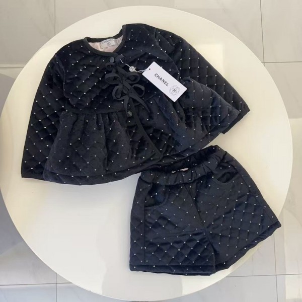 Chanel シャネルブランド ベビー アウター 子供 コート ショートパンツ 2点セット 女の子 秋冬 90-150cm 中綿コート厚手パンツ 2点セット 暖かい 防寒 保温 起毛 厚手 結婚式 人気 可愛い おしゃれ
