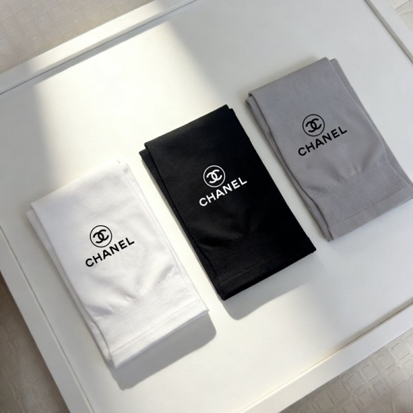 シャネルブランドChanel アームカバー 冷感 日焼け止め メンズ レディース アームカバー 涼しい サラサラ 無地 吸汗速乾 滑り止め ゴルフ 野球 ランニング スポーツ 作業用 腕カバー