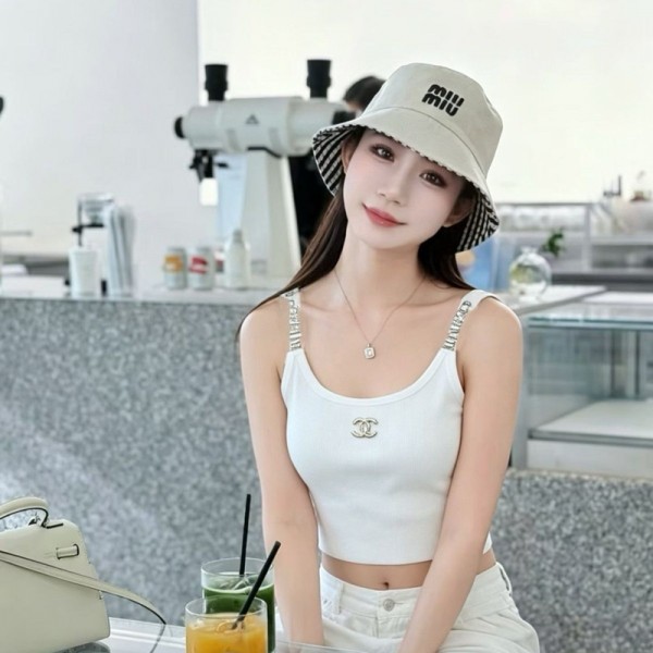 Chanel シャネルブランドタンクトップ レディース ニットリブ ノースリーブ ショート丈 トップス 上着  夏 キャミソール カットソー 金具 韓国風 キュート おしゃれ S-XL