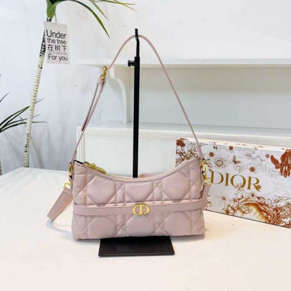 Dior ディオールハイブランドホーボーバッグ ピンク カナージュ マクロキルト レディース ショルダーバッグ 肩掛けバッグ アームバッグ CDロゴ ゴールド金具 通勤 通学 デイリー ブランド 人気