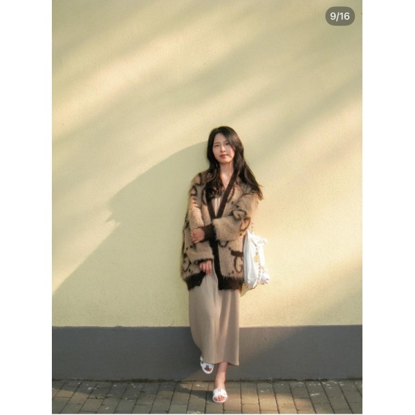 Gucci グッチハイブランドカーディガン ニット オーバーサイズトップス アウター レディース 羽織 ボア 長袖 vネック アーガイル柄 前開きボタン オーバーサイズ ゆったり カジュアル 着痩せ おしゃれ 秋 冬 春