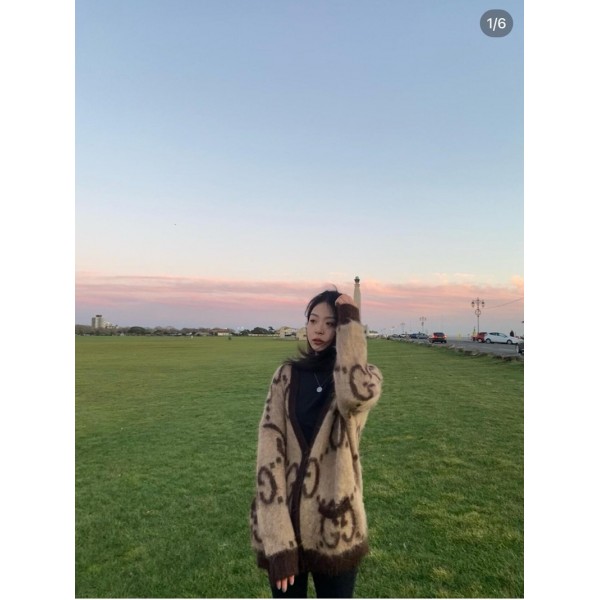 Gucci グッチハイブランドカーディガン ニット オーバーサイズトップス アウター レディース 羽織 ボア 長袖 vネック アーガイル柄 前開きボタン オーバーサイズ ゆったり カジュアル 着痩せ おしゃれ 秋 冬 春