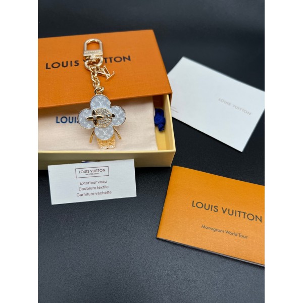 ルイヴィトンキーケース リール キーリール 鍵入れ ハイブランドLV キーリング ひまわり チャーム キーホルダー バッグ バッグチャーム  金属 カラビナ ナスカン 鍵 かわいい