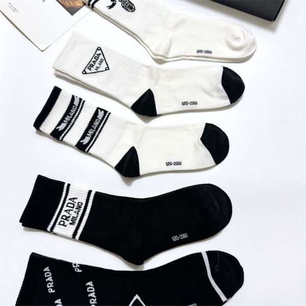 Prada プラダハイブランド ソックス 綿製ブランド ストッキング 大人気ブランドミドルソックス 高品質ブランドソックス 男女兼用 ファッション