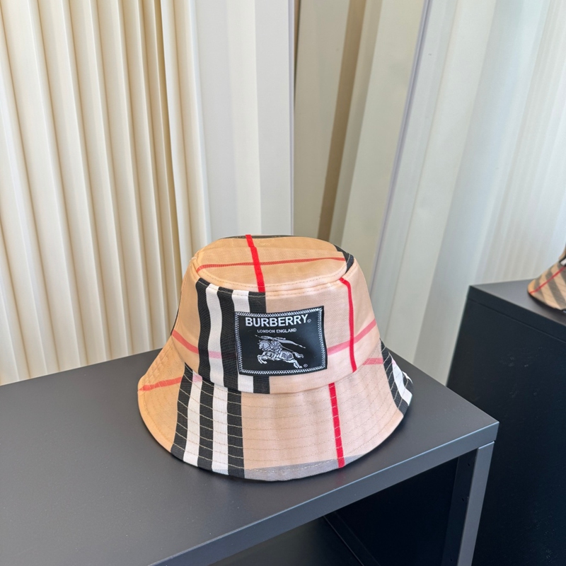 Burberryベースボールキャップメンズ