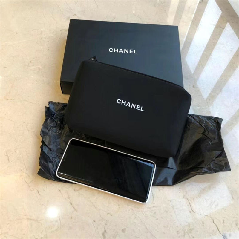 Chanel 小さな化粧ポーチ