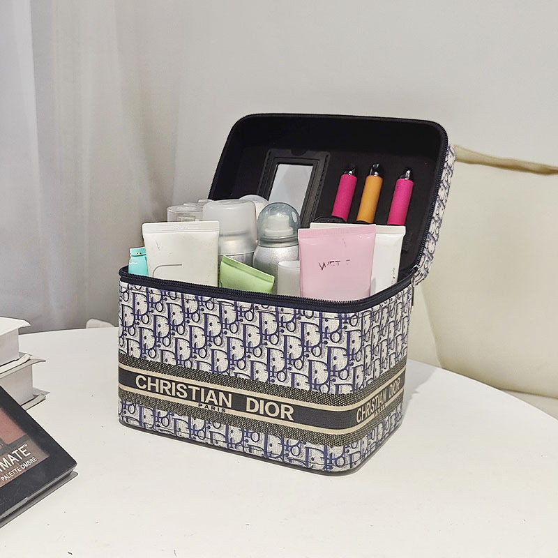 ブランド Dior メイクポーチ 