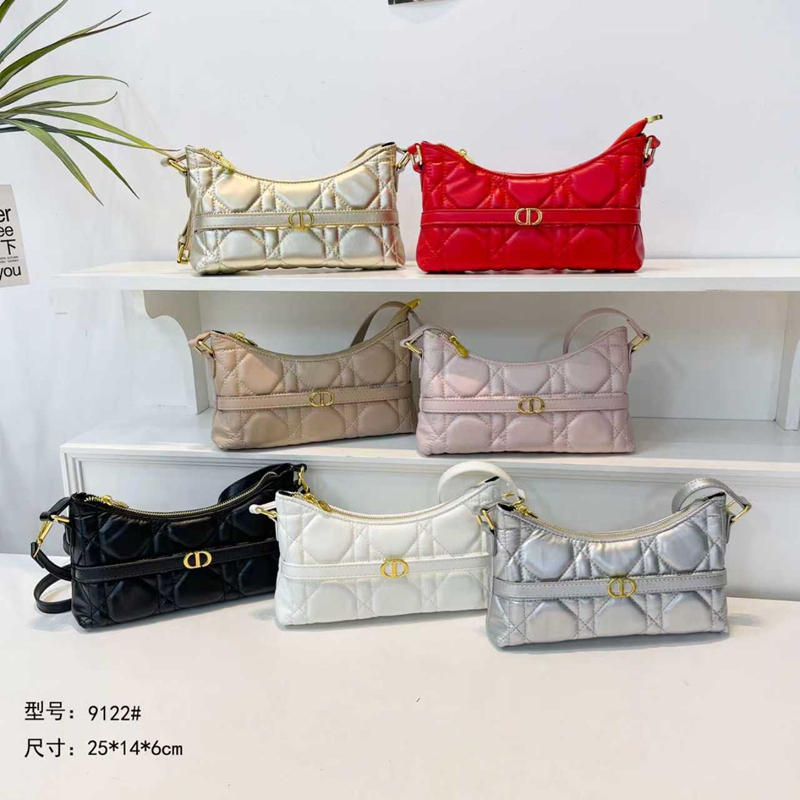 Diorショルダーバッグハイブランド