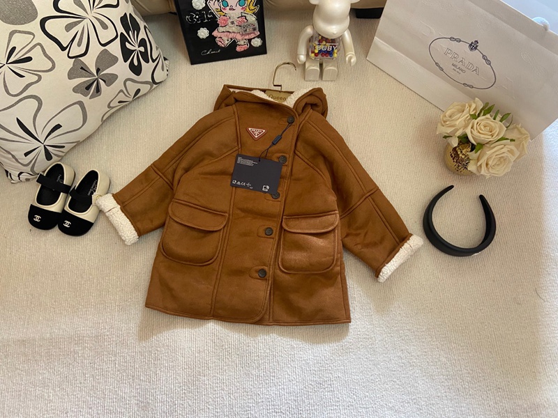 プラダ子供用コート