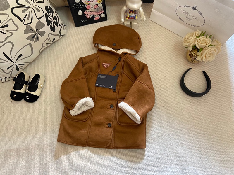 Prada キッズボアジャケット