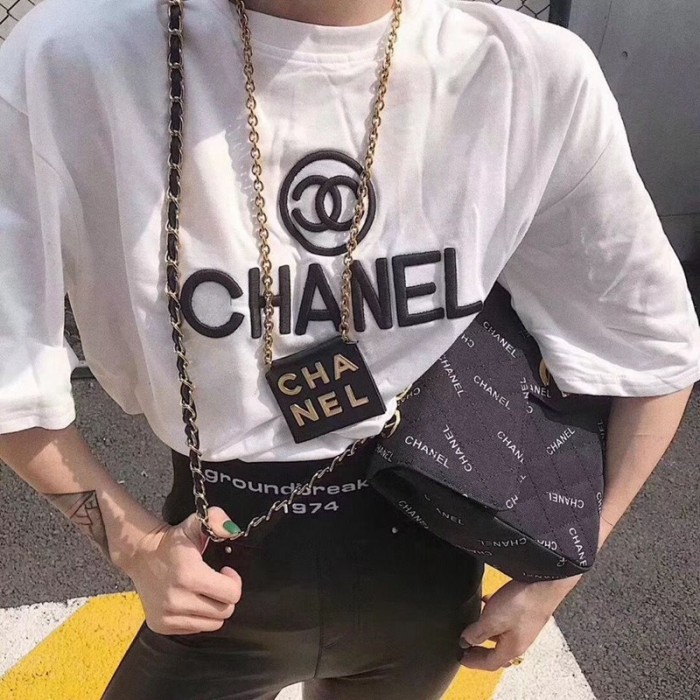 CHANEL Tシャツ