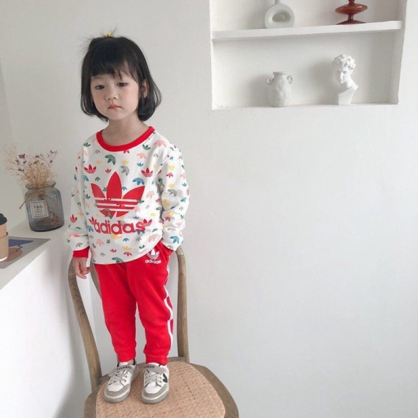 子供の服 スポーツ風 adidas スーツ 春秋服 純綿 セーター 長袖 キッズ ジャケット 中童 ガールズ カジュアル アディダス 運動着 2点セット 長ズボン 3-13歳 男の子 女の子