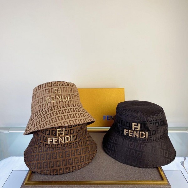 FENDI フェンディ 漁師の帽子 コピーブランドオシャレFFモノグラムプリントハット 刺繍logo付き 日焼け止めキャップカジュアル ファッション