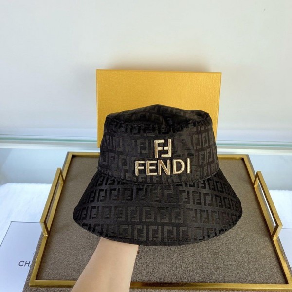 FENDI フェンディ 漁師の帽子 コピーブランドオシャレFFモノグラムプリントハット 刺繍logo付き 日焼け止めキャップカジュアル ファッション