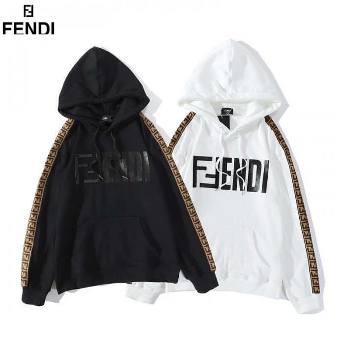 FENDIパーカー 新品タグ付き