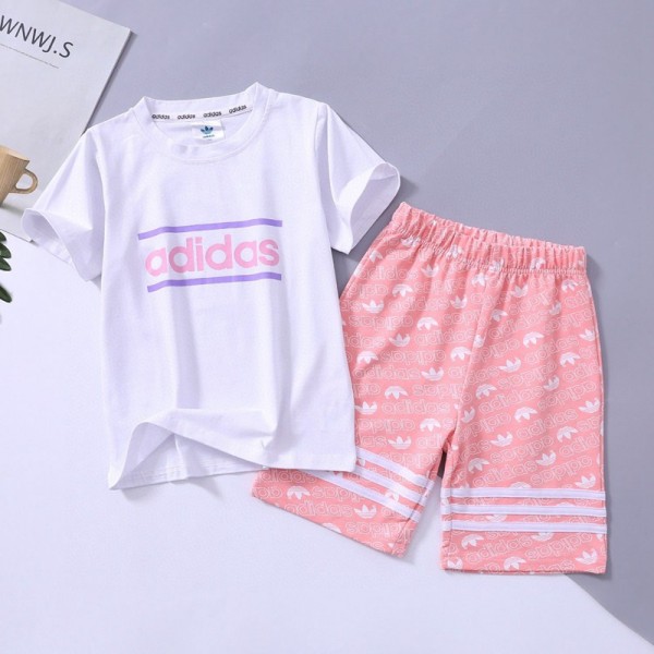 スポーツブランドアディダス子供服スーツ2021新品 男の子女の子コットンtシャツ半ズボン2点セットadidas経典プリント快適スーツ