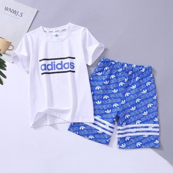 スポーツブランドアディダス子供服スーツ2021新品 男の子女の子コットンtシャツ半ズボン2点セットadidas経典プリント快適スーツ