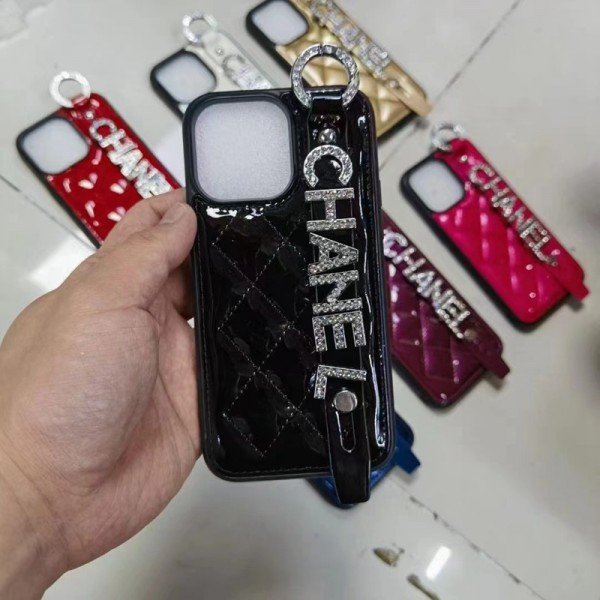 Chanel シャネルiphone15 pro 15ケース ブランド コピーブランド携帯ケーススマートフォンケースパロディ激安ブランド スマホショルダー アイフォン15 14 plus 13 pro max 12 11手帳型スマホケースアイフォン14 15カバー格安