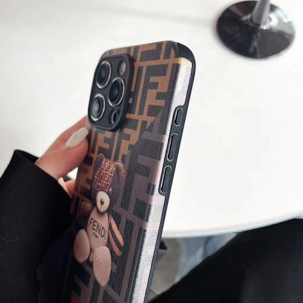 Fendi フェンデイiphone15 plus 15 pro max ケース ハイブランド メンズブランド携帯ケーススマートフォンケースパロディ激安ブランド スマホショルダー アイフォン15 14 plus 13 pro max 12 11スマホケースストラップ ブランド携帯カバー