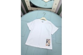 バーバリー黒白Tシャツ グッチベビー夏服 ディオールトイレマット