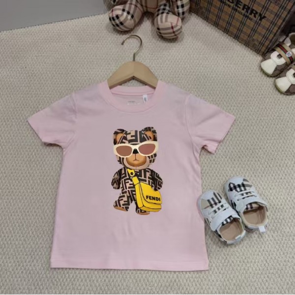 Fendi フェンディハイブランドキッズtシャツ偽物レディースメンズブランドペアルックtシャツオーバーサイズ夏tシャツブランドかわいい大人の上質Tシャツ