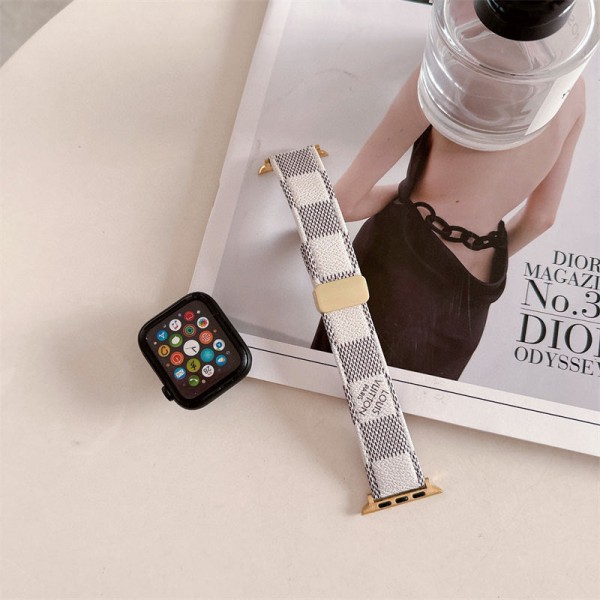 Lv ルイヴィトンブランド Apple Watch 12 ultra4 11 ultra3 10 9 ultra2 バンド 華奢革 交換バンド アップルウォッチ12 ultra4  11 10 ultra3 se3 49mmブランドベルト高級感 Apple Watch 12 11 se3 10 9 8 7 se2/6/5/4/3/2/1ベルト 軽量 フィット 通気性男性向けアップルウオッチ12 11 10 se3 9 se2/7 8 スポーツベルト 上質