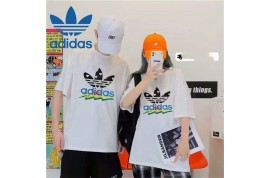 アディダス 親子tシャツとディオール 日よけ帽子とシャネル メッシュバッグ