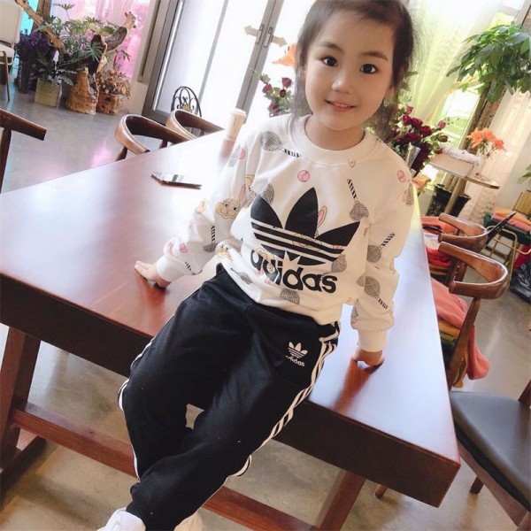 アディダスブランド 子供服 Adidas かわいい 高品質 パーカー 長ズボン 2点セット キッズ ガールズ コットン 着心地抜群 プルオーバー 長パンツ 秋冬服