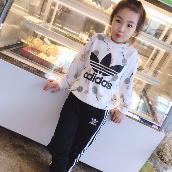 アディダスブランド 子供服 Adidas かわいい 高品質 パーカー 長ズボン 2点セット キッズ ガールズ コットン 着心地抜群 プルオーバー 長パンツ 秋冬服