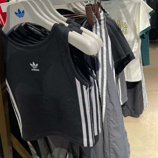 Adidas アディダスブランドスポーツブラ レディース 揺れない ブラジャー スポーツブラジャー しっかりサポート ヨガブラ トレーニング レディース 伸張 おしゃれ 完璧な形状 快適な動き S - L