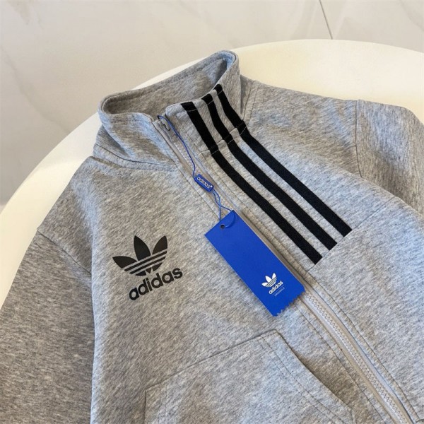 Adidas アディダスハイブランド子供 ジャージ 男の子 上下セット スウェット 長袖 2点セット 子供服 男の子 90 - 150cm スポーツウェア セットアップ パーカー フード付き トレーナー キッズ ダンス衣装 ジュニア 春秋 運動着