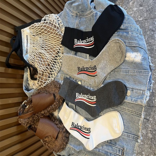 Balenciaga バレンシアガレディース向け 靴下 かわいいブランド ソックス 大人気コットン 靴下 メンズ 通気性 ミドルソックス 女の子好き 韓国