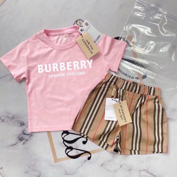 Burberry バーバリーハイブランド 子供服 セット 上下セット ｔシャツ パンツ 男女通用 tシャツ偽物レディースメンズ夏tシャツブランドかわいい韓国 パチモン tシャツTシャツカットソーペアカップル