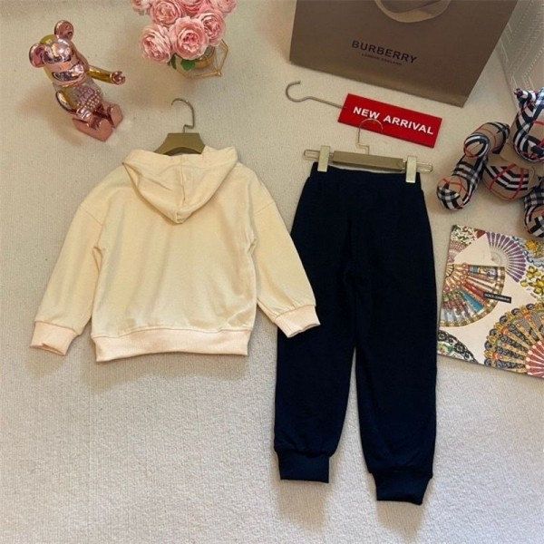 Burberry バーバリーハイブランド 子供服 ジャージ 上下セット 裏起毛 パーカー ロングパンツ スウェット セットアップ 女の子 ビッグキッズ 90 - 160cm ジュニア 秋冬 カジュアル 運動着 暖かい ガールズ ワイドパンツ 防寒着 普段着 厚手 アウトドア