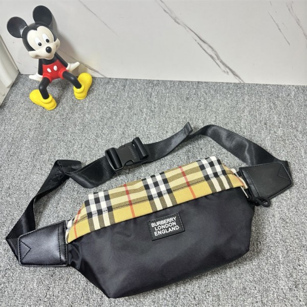 Burberry バーバリーハイブランドボディバッグ ショルダーバッグ 肩掛けバッグ 大容量 軽量 撥水 防犯 スリ対策 止水ファスナー付 多機能 スタイリッシュ 海外旅行 通勤